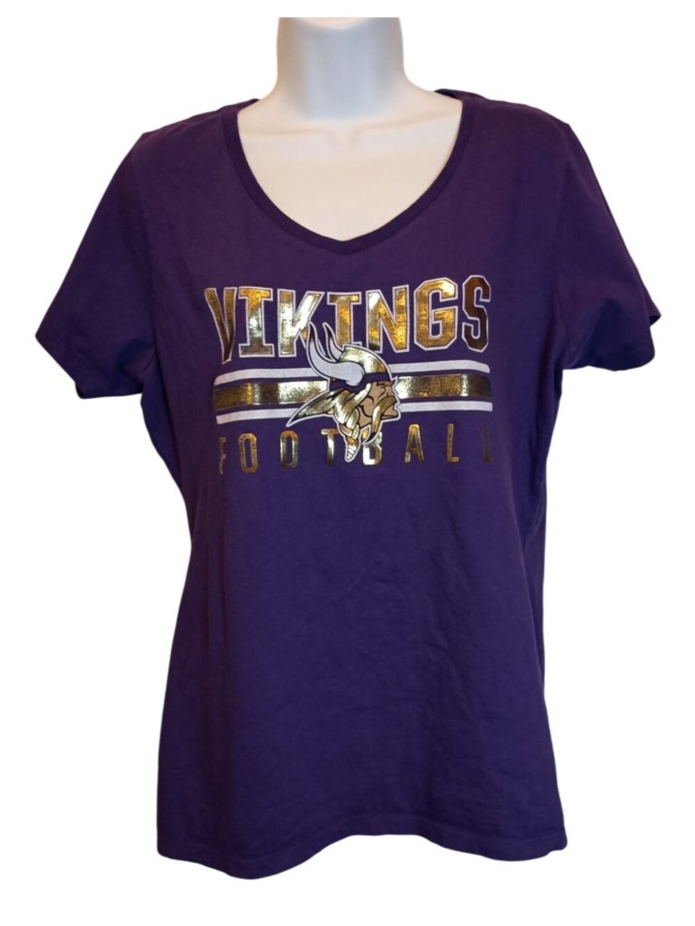 Team Apparel Football Minnesota Vikings Women's V-Neck Short Sleeve Shirt Sz. L